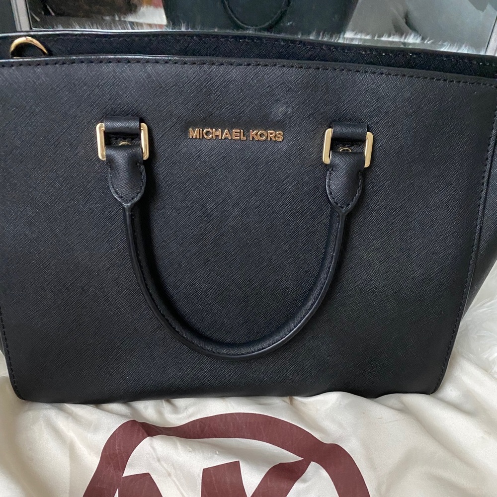 Michael Kors tote